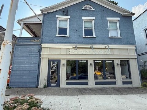 Mixed-Use Building in Schuylerville