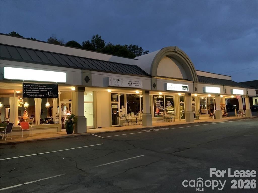 Retail Space in Growing Corridor