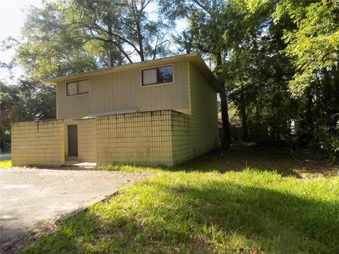 Cedar Ridge Duplex with Balconies