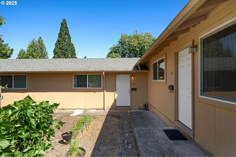 Portland Fourplex with Income Potential