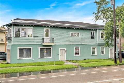 St Bernard Avenue Triplex