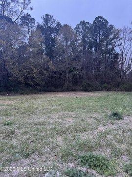 LAND - Gulfport, MS