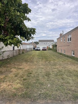 Land, Summit, IL
