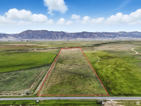Irrigated Riverfront Farmland