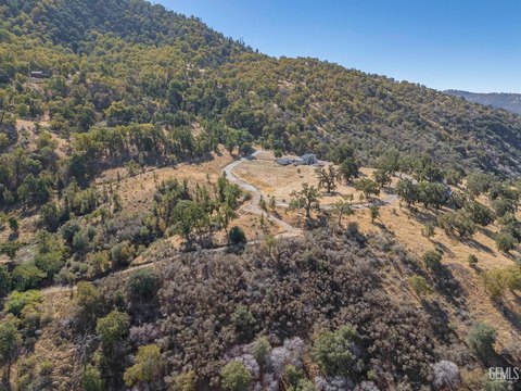Land, Tehachapi, CA
