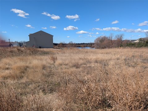 Residential Lot in Victory Estates