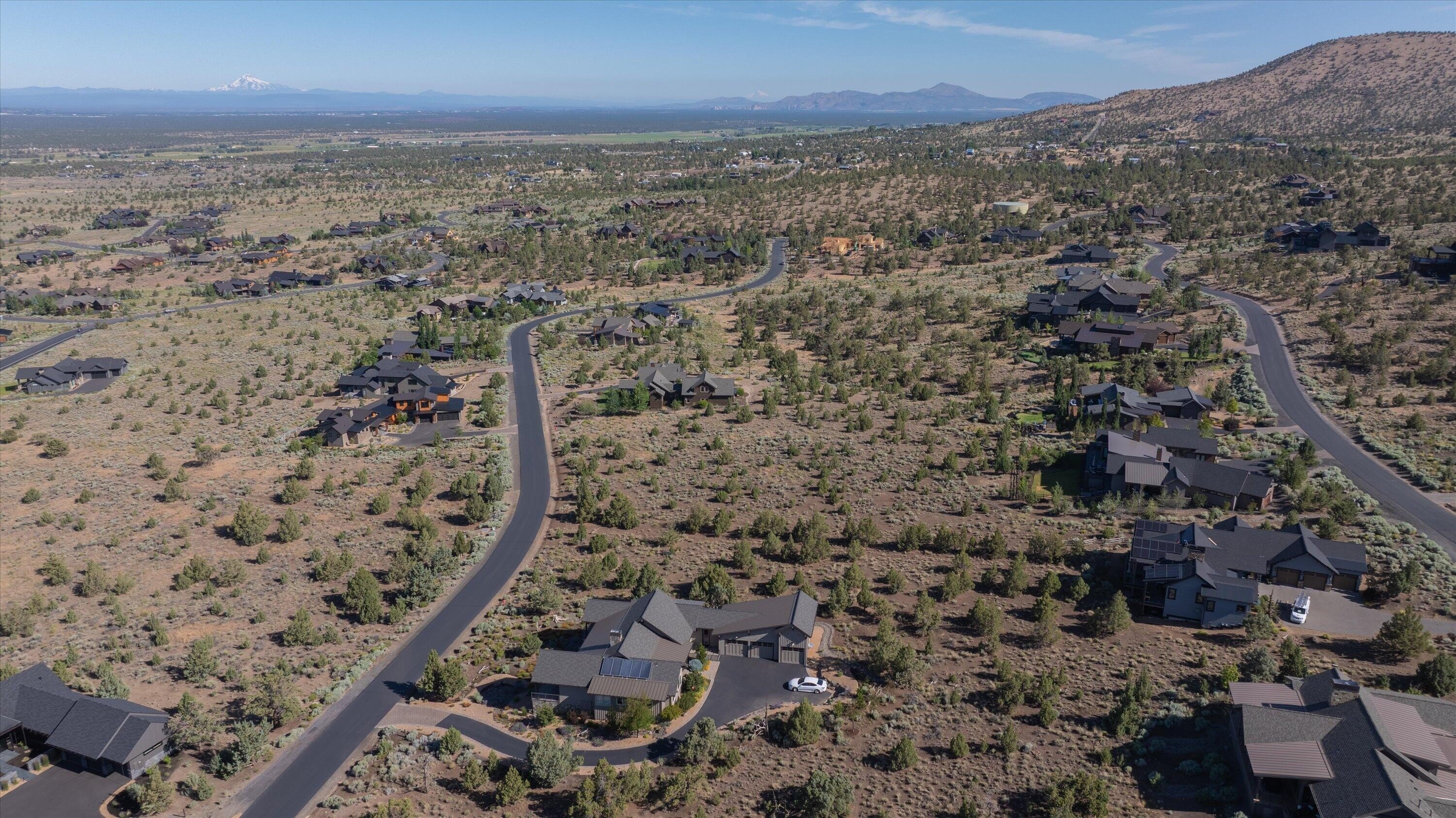 Homesite with Cascade Mountain Views