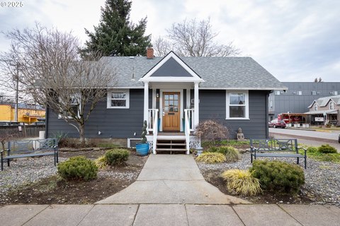 Hood River Commercial Property