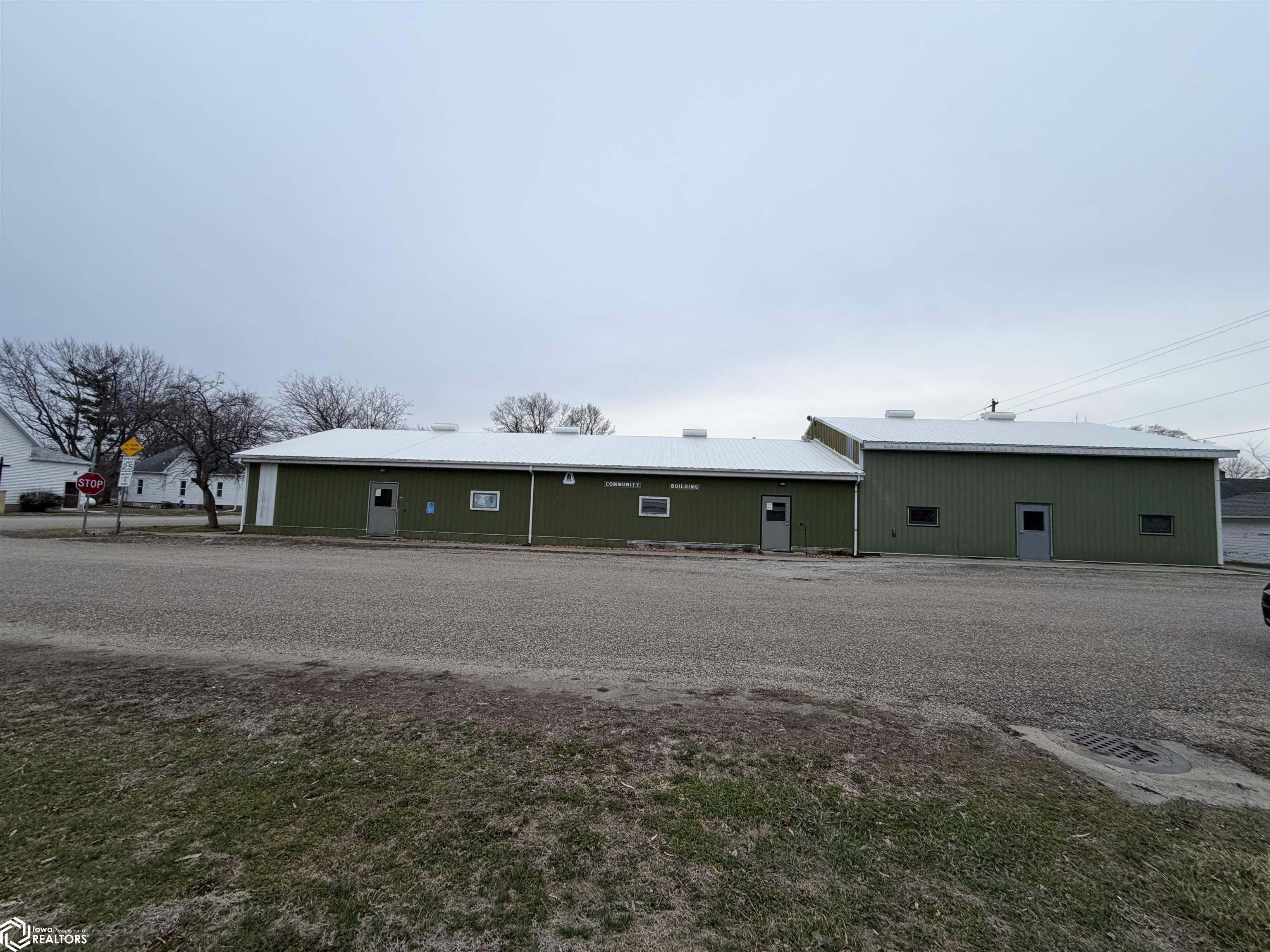 Versatile Community Building in Blakesburg