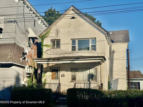 Multi-Use Residence/Business with Garage