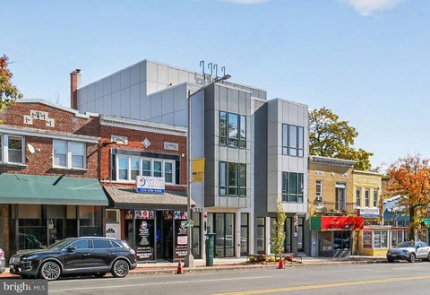 Four-Unit Mixed-Use Building