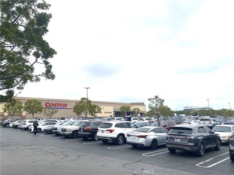 Retail Space in Cypress Center