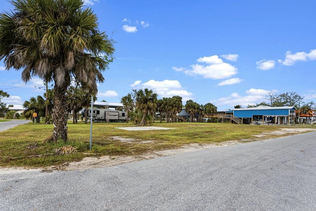 Horseshoe Beach Commercial Corner Parcel
