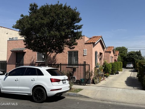 Los Angeles Multifamily Opportunity Near USC