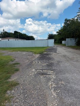 LAND - Dallas, TX