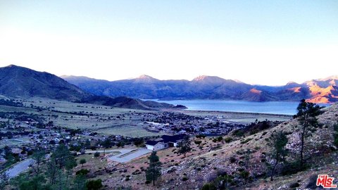 Spacious Mountain Mesa Land Parcel