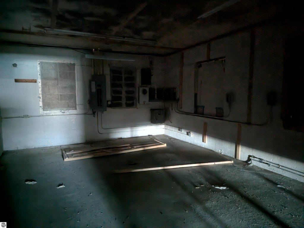 Picture 16