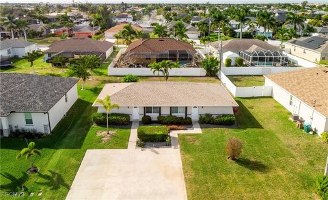 Cape Coral Duplex: Investor Opportunity