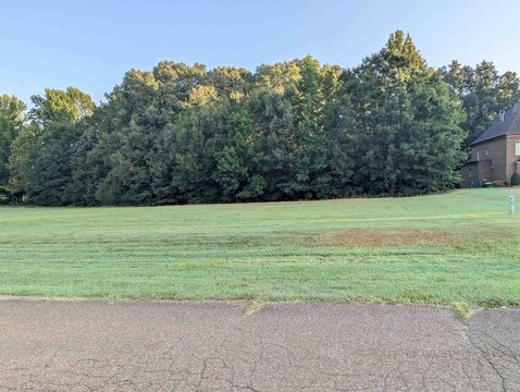 Land, Eads, TN