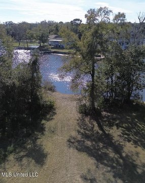Riverfront Lot in Biloxi, MS