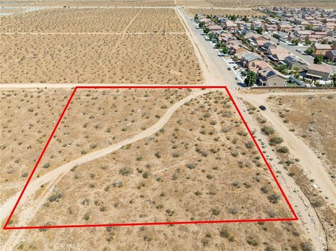 LAND - Victorville, CA