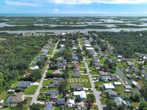 Land, Edgewater, FL