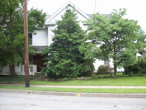 Bloomsburg Duplex Near College Campus