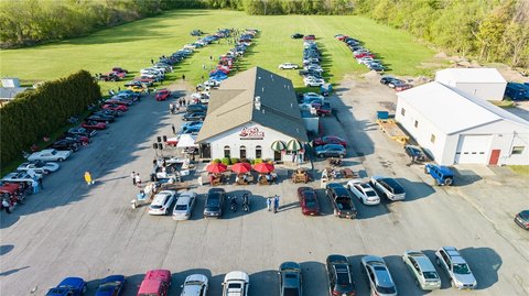 Commercial Property with Turnkey Restaurant