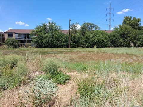 Land, Universal City, TX