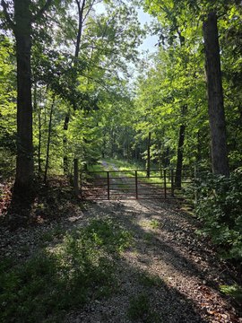 LAND - Monticello, KY