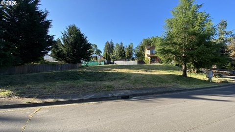 Land, Salem, OR