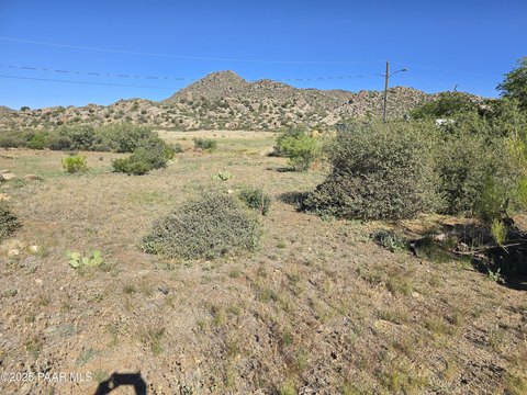 Yarnell Land with Boulder Views