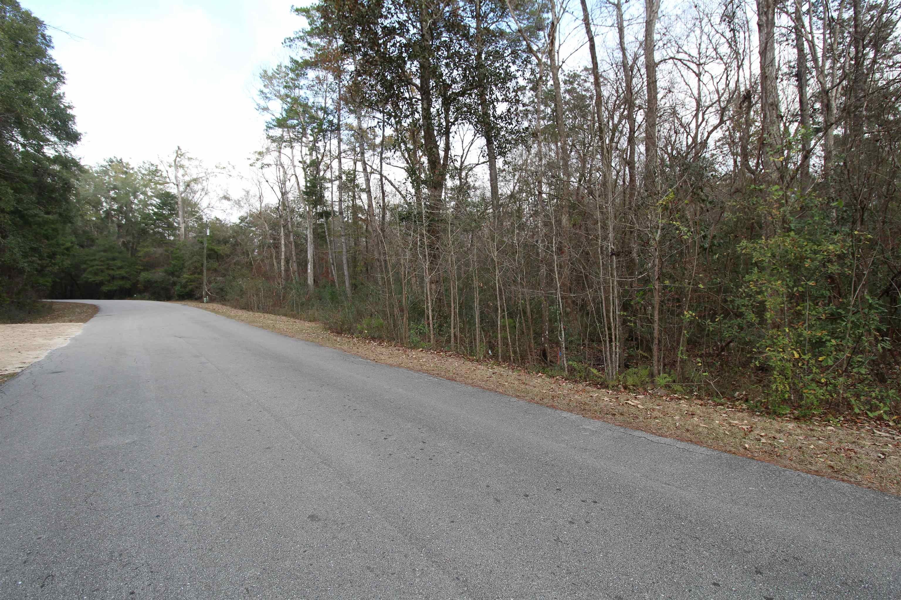 Crawfordville Buildable Lot in Gated Community
