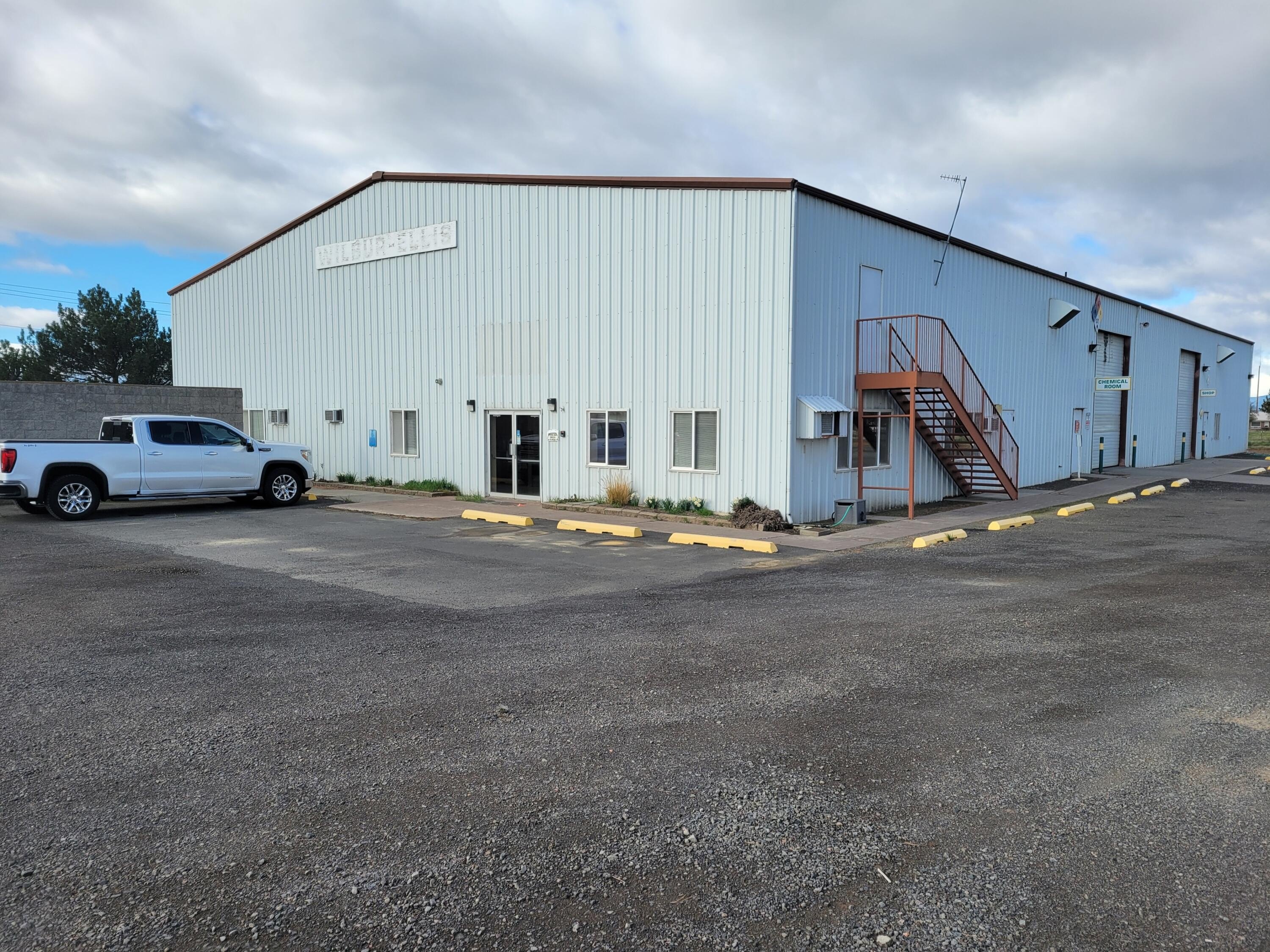 Modern Industrial/Ag Building in Madras