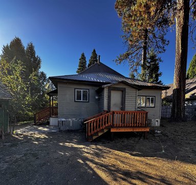 McCloud Multifamily Property with Income