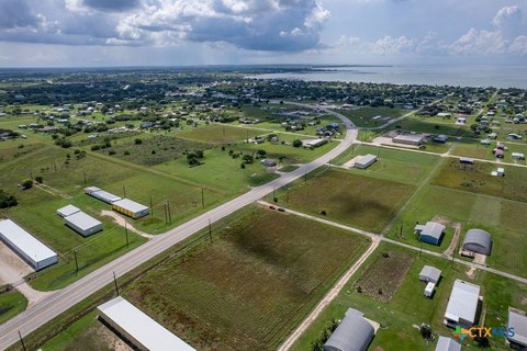 Highway Frontage Lot in Seadrift