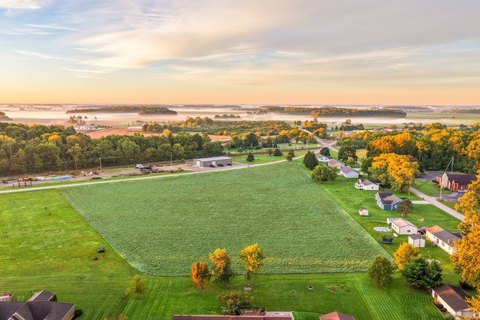 Land, Bluffton, OH