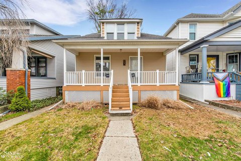 Renovated Duplex with Oversized Backyard