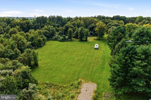 Land, BEAR, DE
