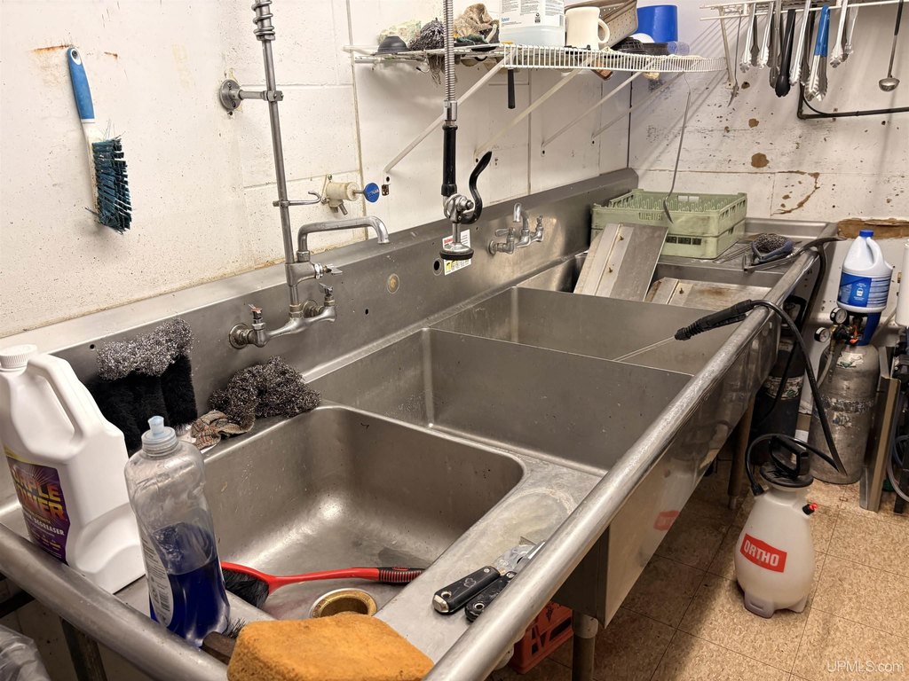 Picture 18