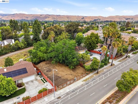Fremont Land in Mission San Jose