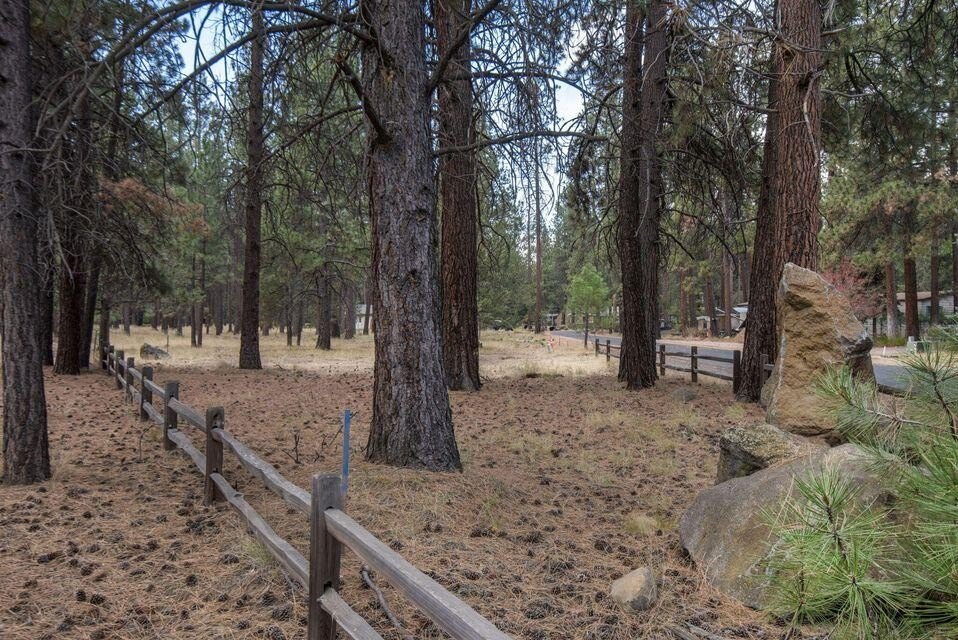 Residential Land Near Downtown Sisters