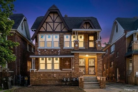 Brick Triplex With Basement