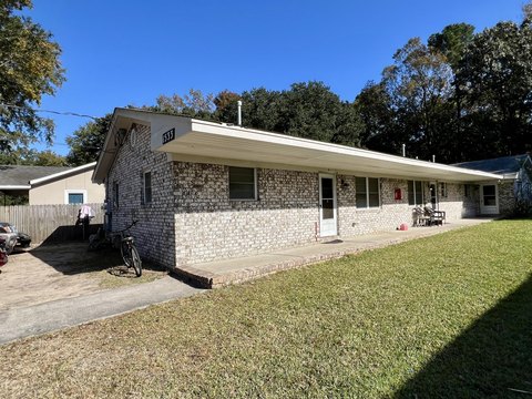 Renovated Triplex in West Ashley