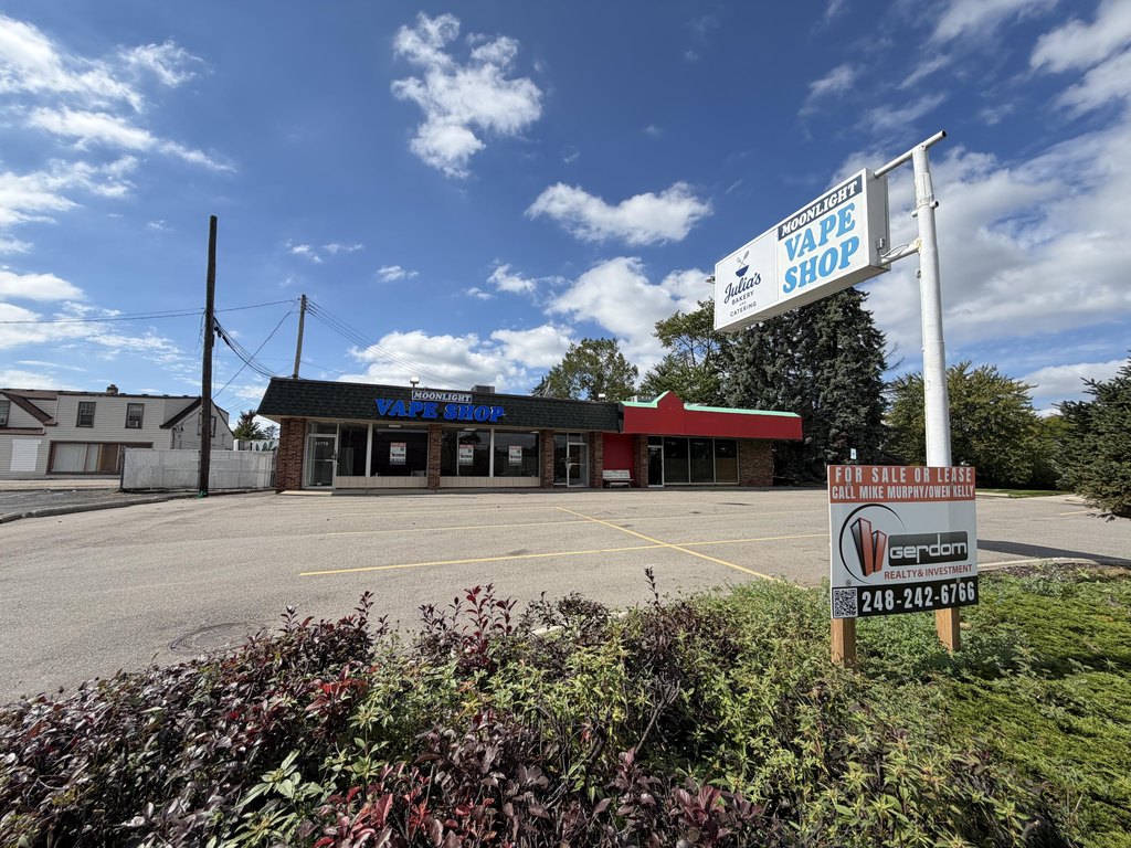 31799 Middlebelt Rd, Farmington Hills, MI 48334