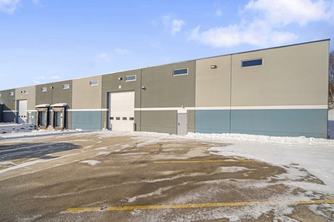 Freestanding Warehouse