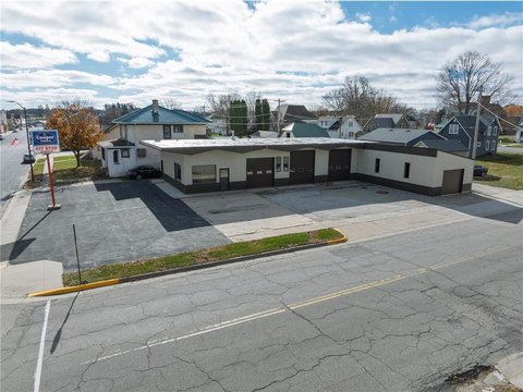 Commercial Shop with Super Location