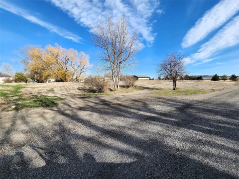 Expansive Lot in Choteau, MT