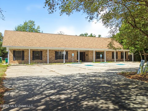 Office Suites with Conference Rooms