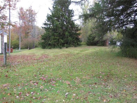 Commercial Land in White Sulphur